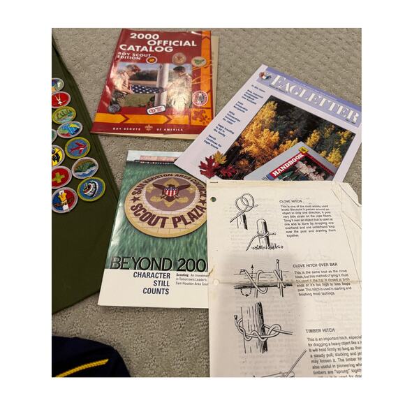 Large Lot of Boy Scouts items - Picture 4 of 9